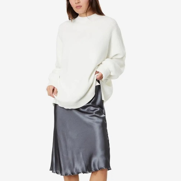 Free People White Crew Neck Sweater NWOT - Picture 1 of 3